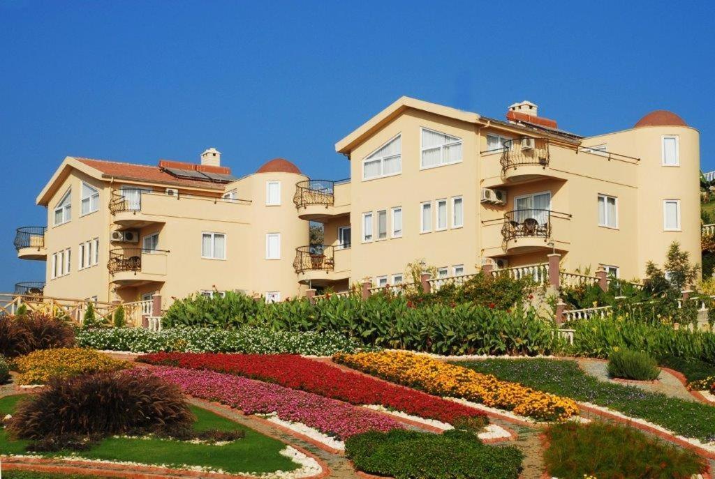 Goldcity Hotel Алания Экстерьер фото