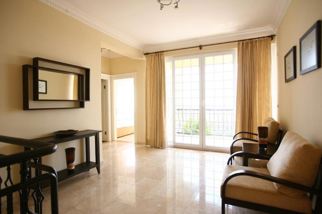 Goldcity Hotel Алания Экстерьер фото