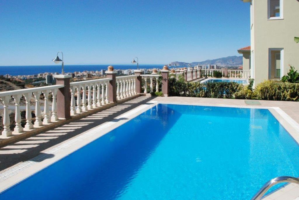 Goldcity Hotel Алания Экстерьер фото