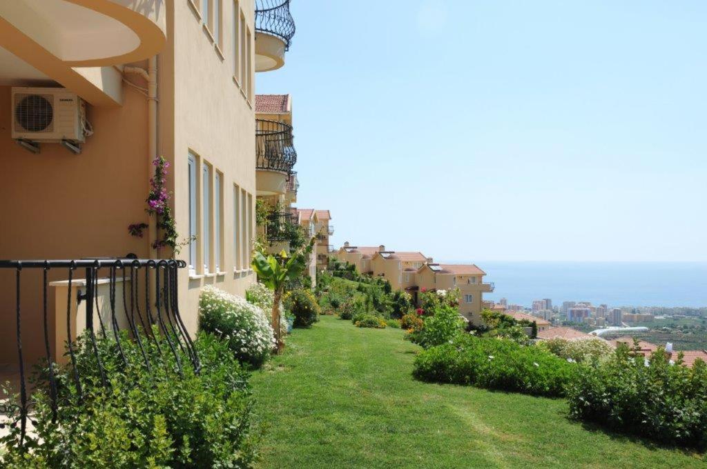 Goldcity Hotel Алания Экстерьер фото
